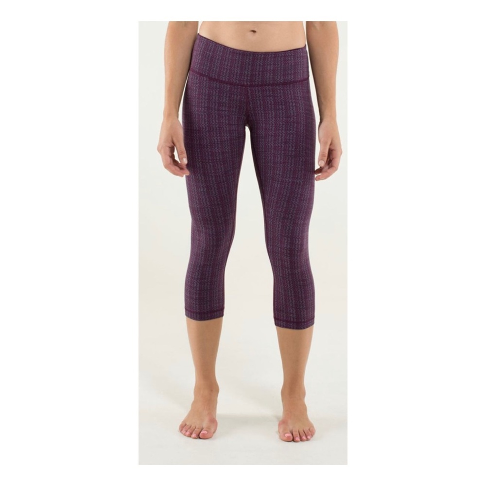 LuluLemon cropped Wunder Under Pants